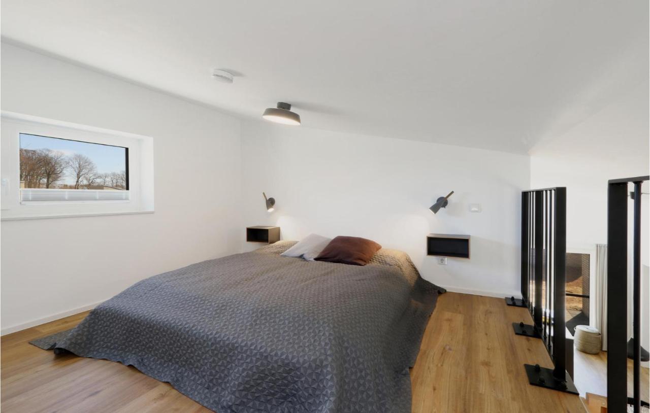 Amazing Home In Lembruch-Duemmer See With Sauna Extérieur photo