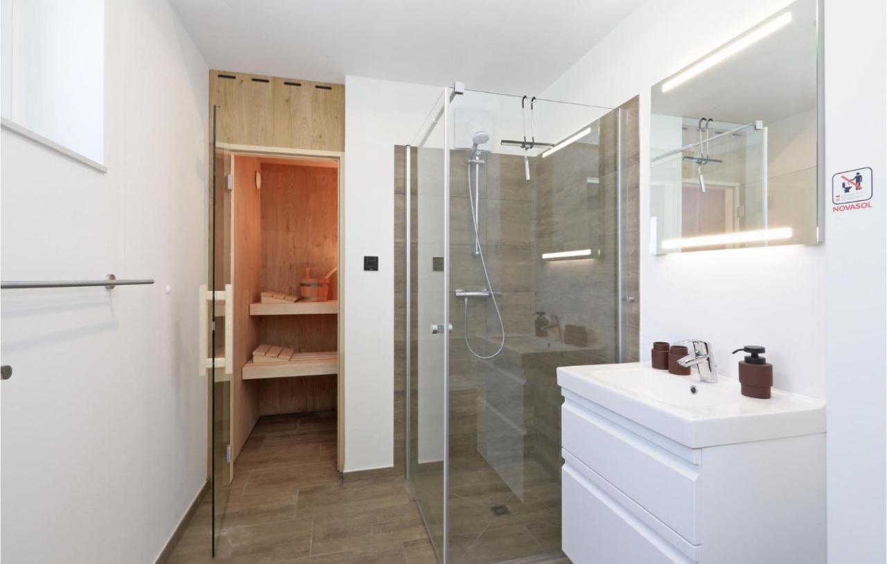 Amazing Home In Lembruch-Duemmer See With Sauna Extérieur photo