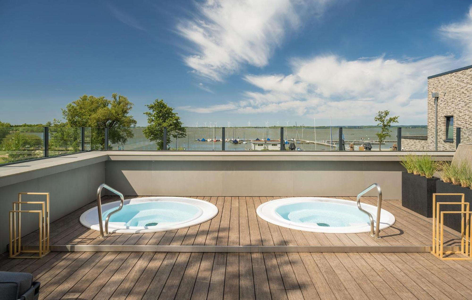 Amazing Home In Lembruch-Duemmer See With Sauna Extérieur photo